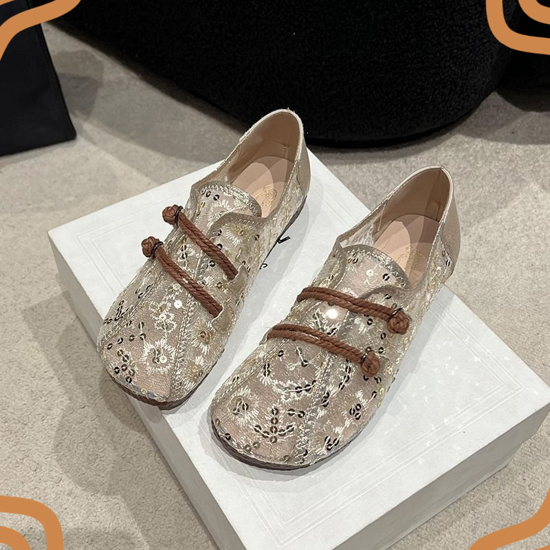 Embroidery Design Free - Retro Womens Shoes Exquisite Air Mesh
