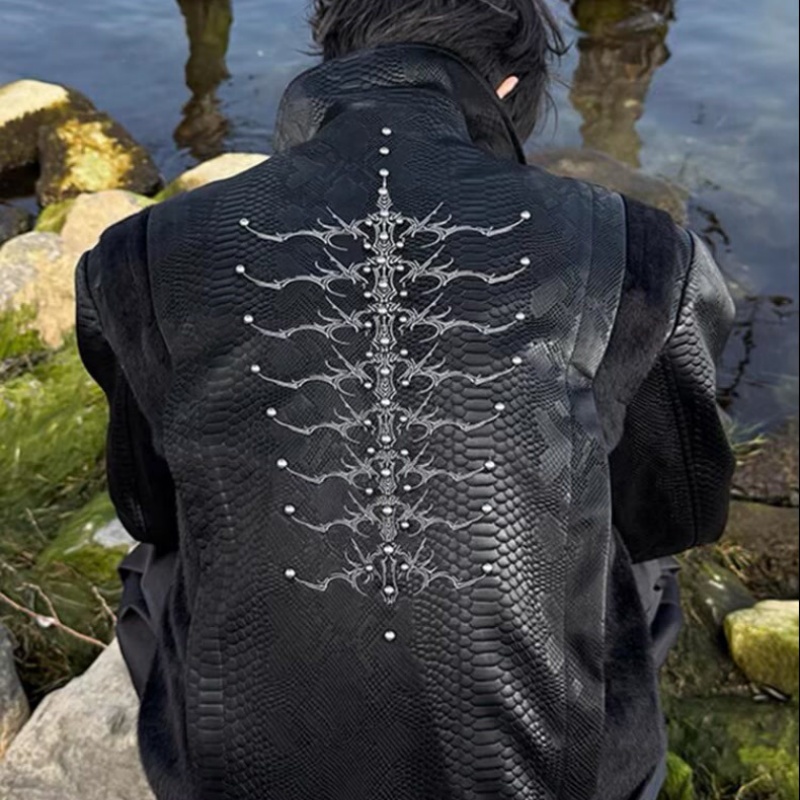 Men Black Snake Embossed Jacke - Embroidery Jacket recension och pris