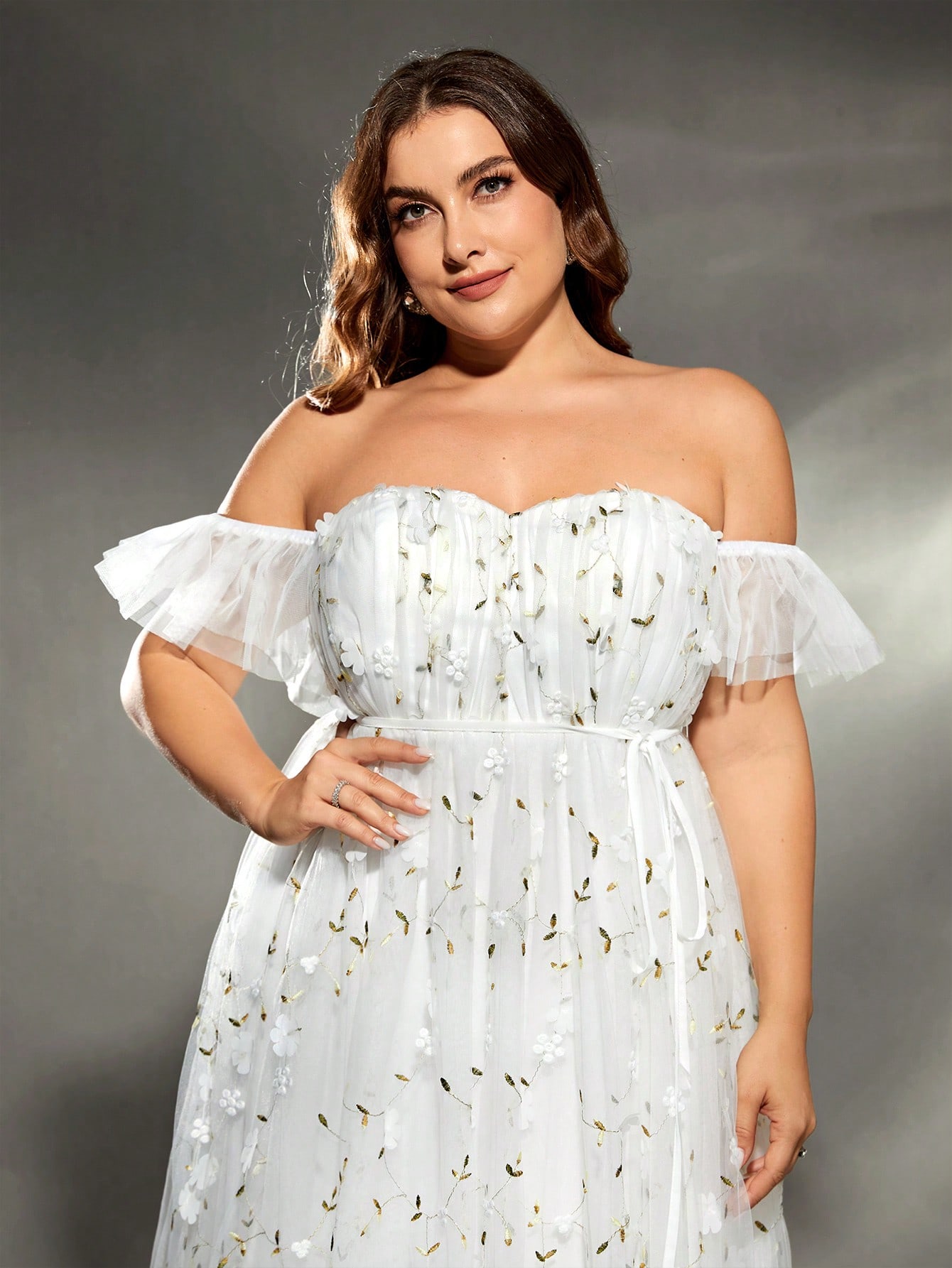 Mgiacy plus size  Line collar  - Embroidery Abaya recension och pris