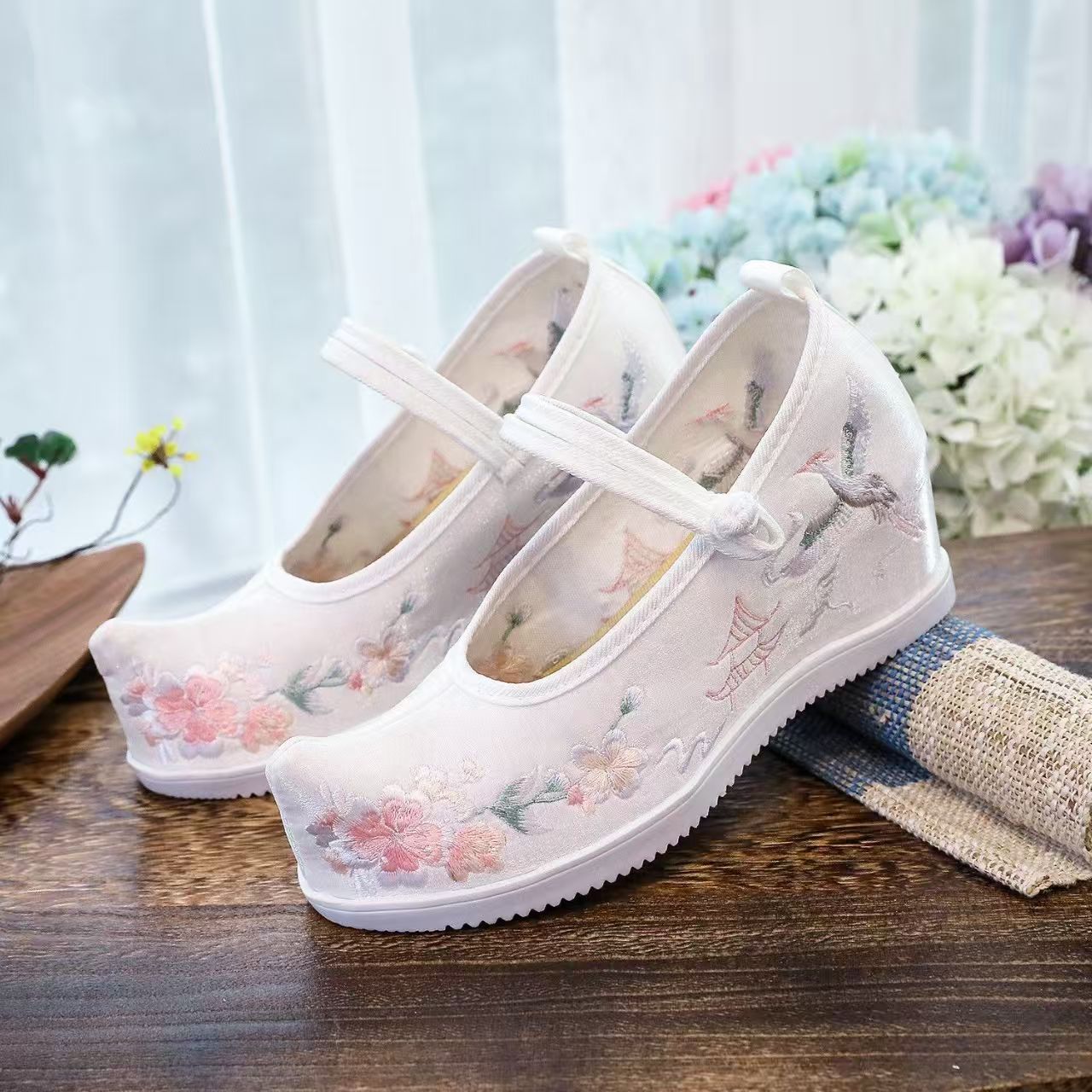 Women Increased Internal Embro - Embroidery Wedding recension och pris