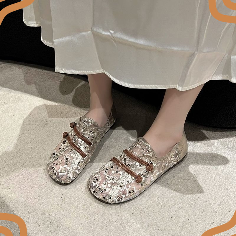 Retro Womens Shoes Exquisite A - Embroidery Design Free recension och pris