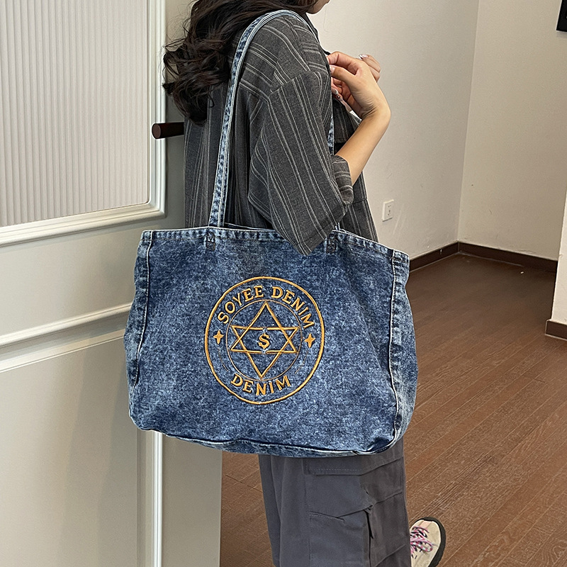 Retro Denim Tote Bag for Women - Embroidery Class recension och pris