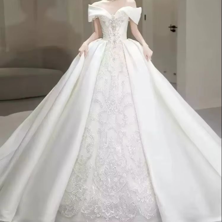 Chic Wedding Dresses Off Shoul - Embroidery Wedding recension och pris