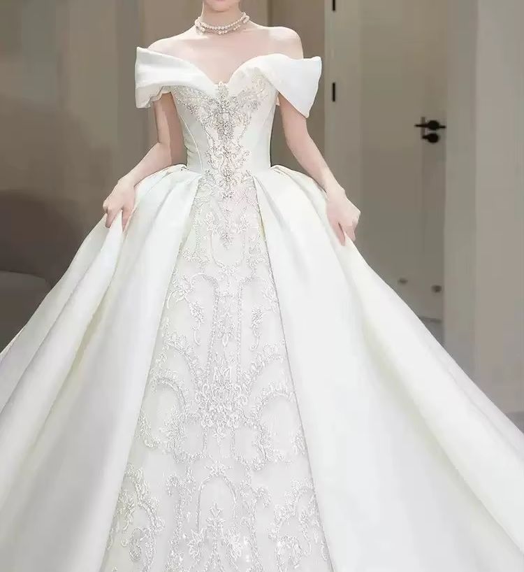 Chic Wedding Dresses Off Shoul - Embroidery Wedding recension och pris
