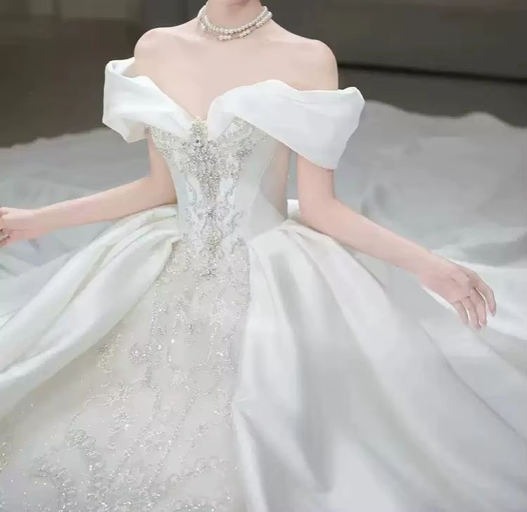 Chic Wedding Dresses Off Shoul - Embroidery Wedding recension och pris